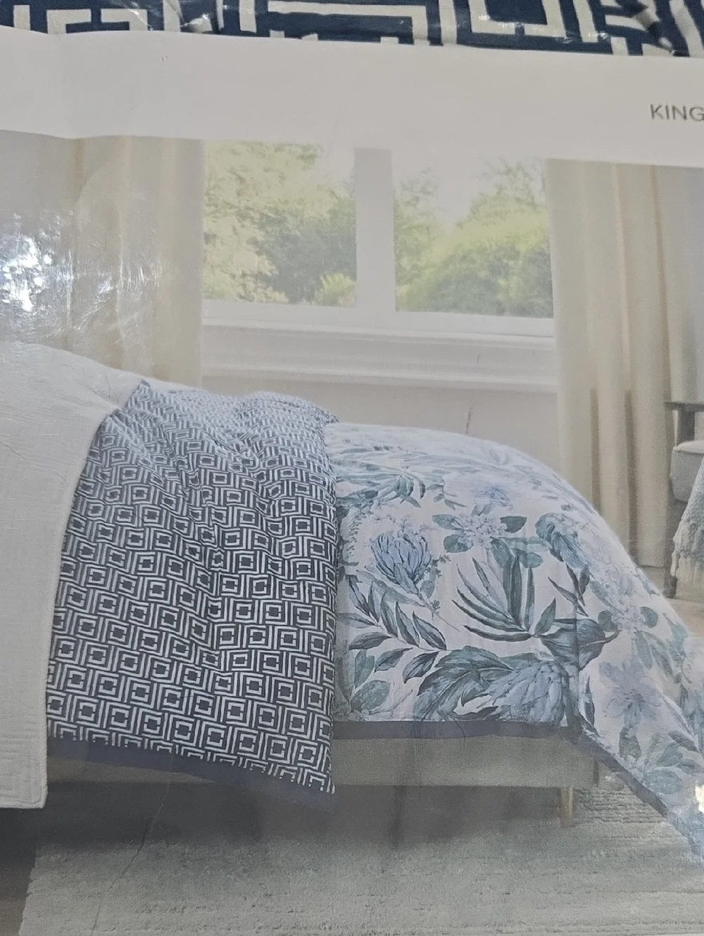 Liz Claiborne Eloise 3-pc. Comforter Set King/Cal King